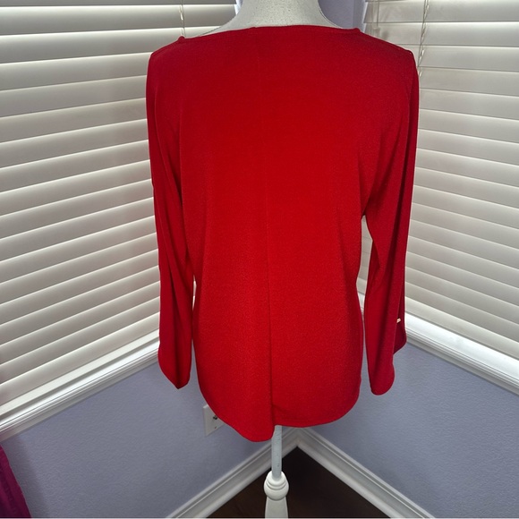 Elegant Red Women's Top - Picture 4 of 7